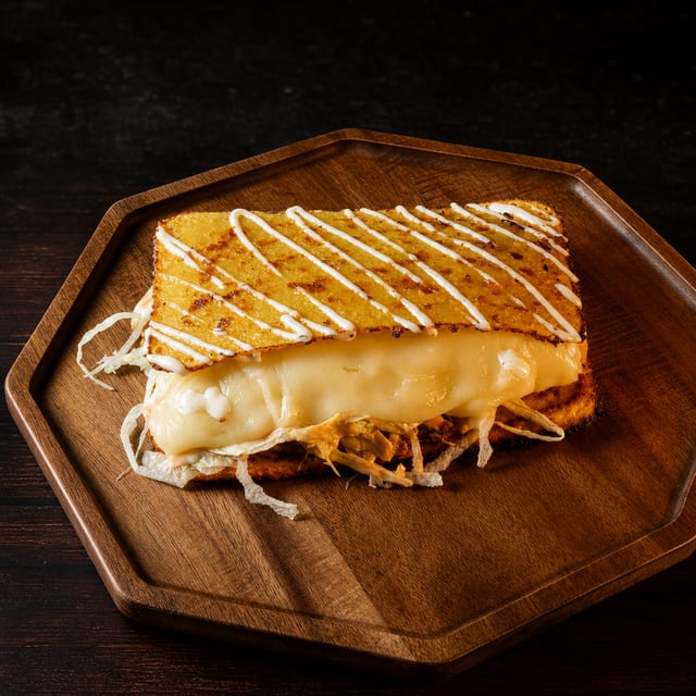 Cachapa De Pollo / Chicken.